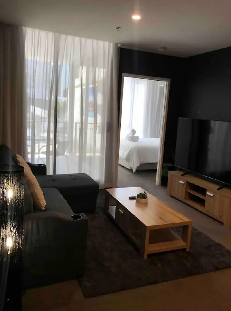 Apart-hotel Condo In Fortitude Valley Brisbane